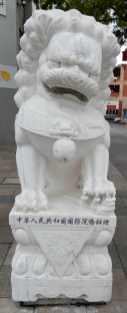 4.lion statue